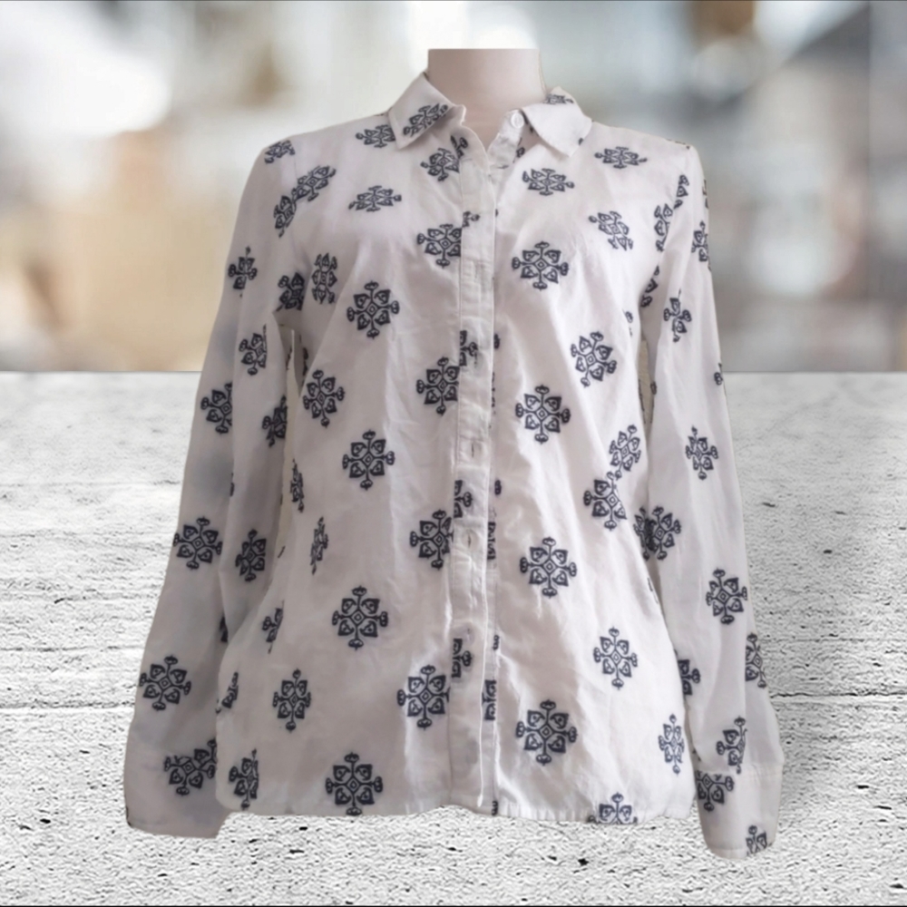 Christopher & banks shirt size S